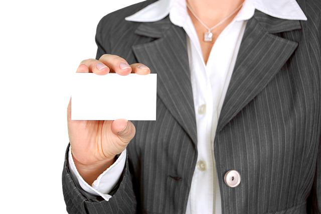 How to Pick the Right Business Card Printing Company?